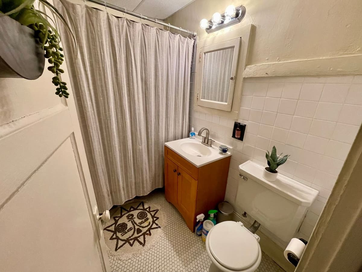 Milwaukee County apartments for rent - image - large (7).jpeg