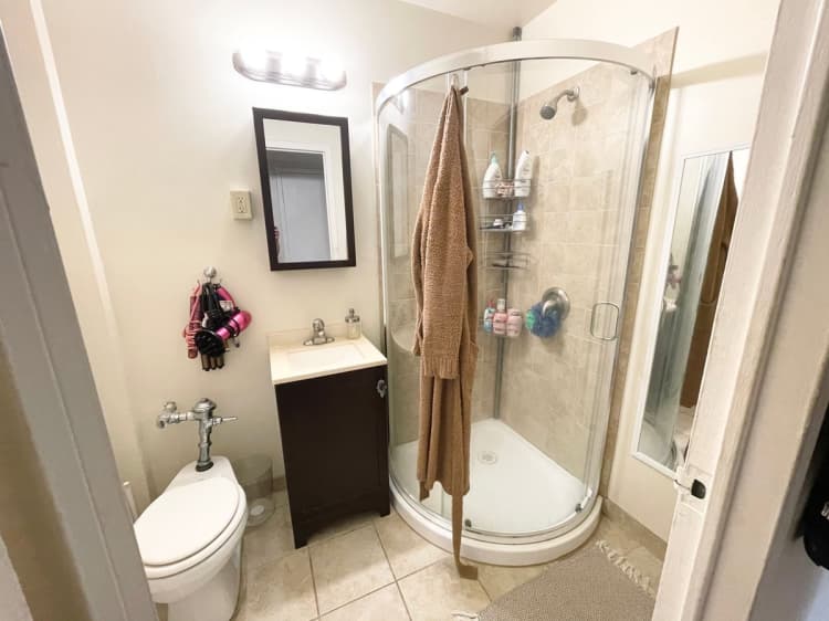 Milwaukee County apartments for rent - image - large - 2026-04-30T171820.443.jpeg