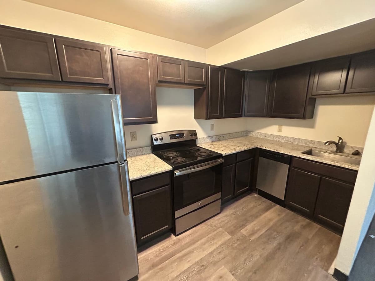 Milwaukee County apartments for rent - image - large - 2026-04-30T171700.889.jpeg