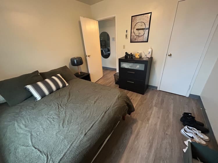 Milwaukee County apartments for rent - image - large (87).jpeg
