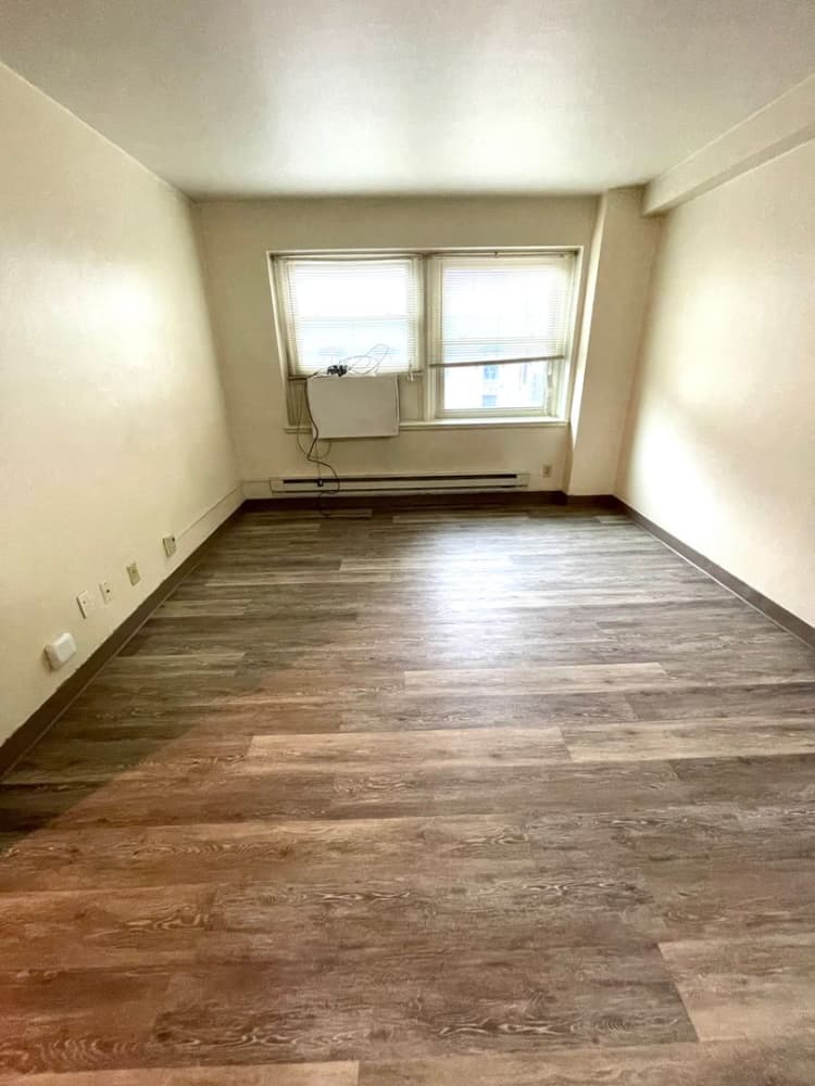 Milwaukee County apartments for rent - image - large (63).jpeg