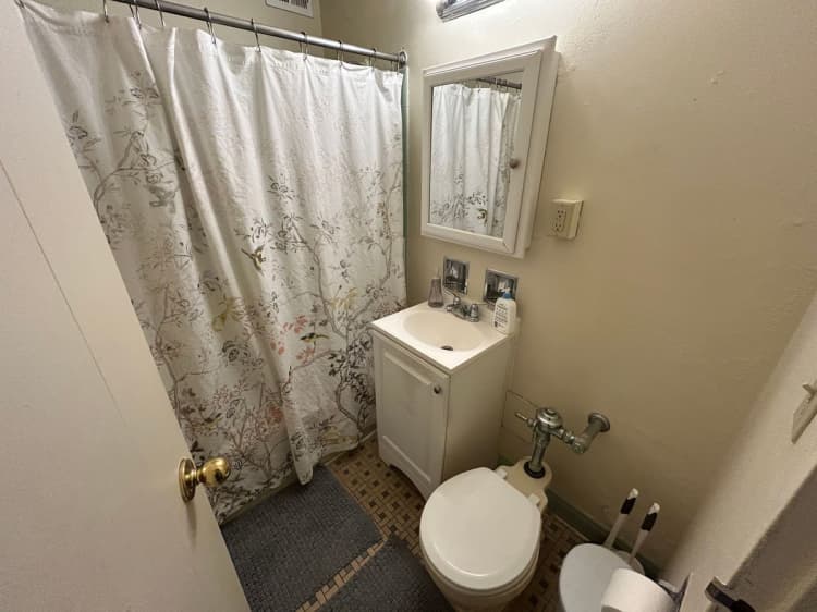 Milwaukee County apartments for rent - image - large (60).jpeg