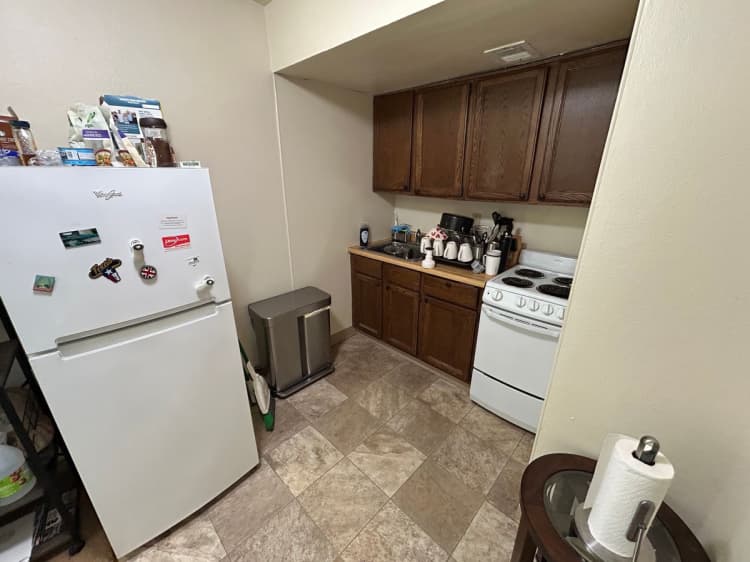 Milwaukee County apartments for rent - image - large (54).jpeg