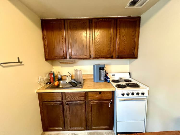 Milwaukee County apartments for rent - image - large (51).jpeg