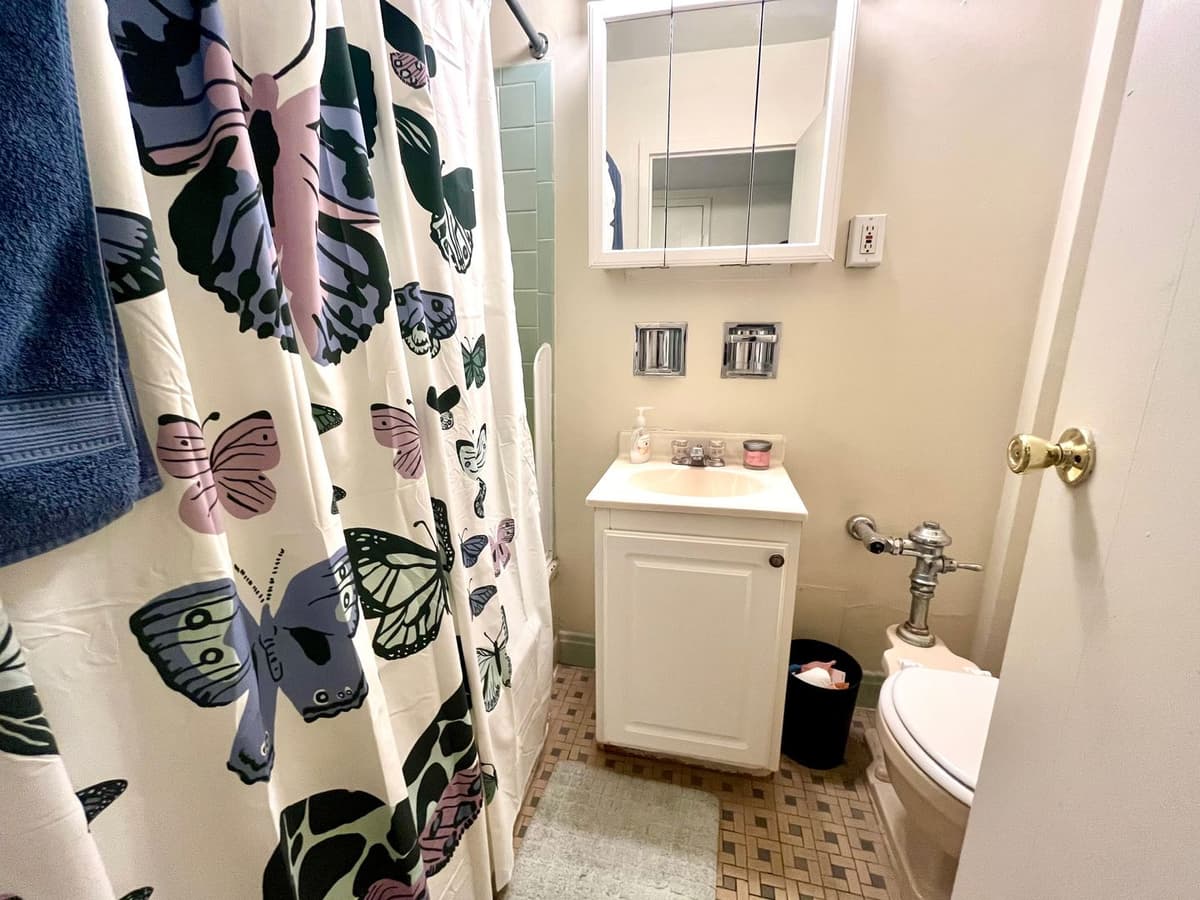 Milwaukee County apartments for rent - image - large (44).jpeg