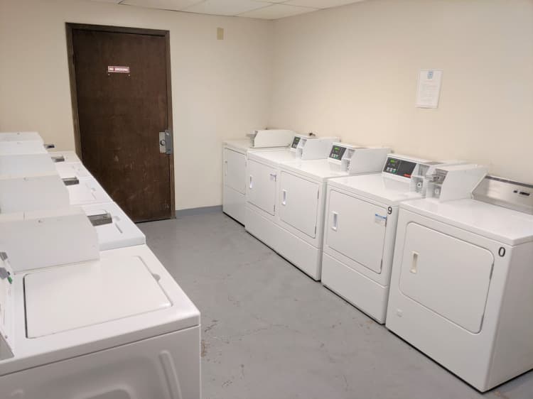 Milwaukee County apartments for rent - image - large.jpg