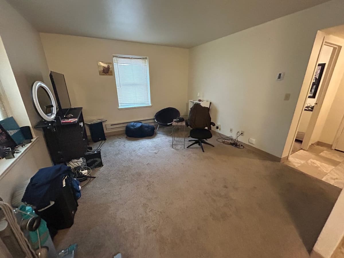 Milwaukee County apartments for rent - image - large (27).jpeg