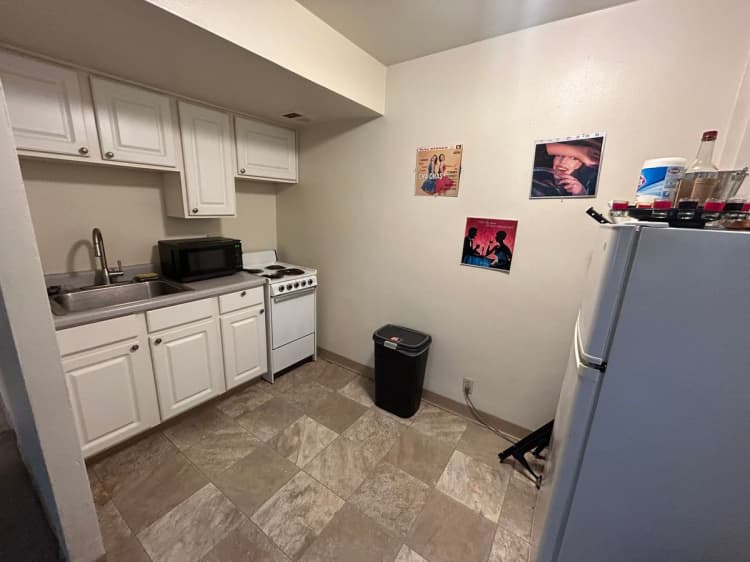 Milwaukee County apartments for rent - image - large (26).jpeg