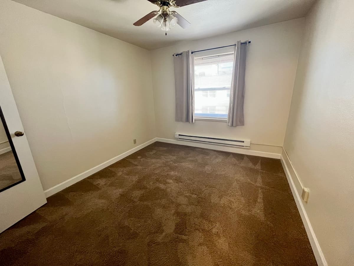 Milwaukee County apartments for rent - image - large (20).jpeg