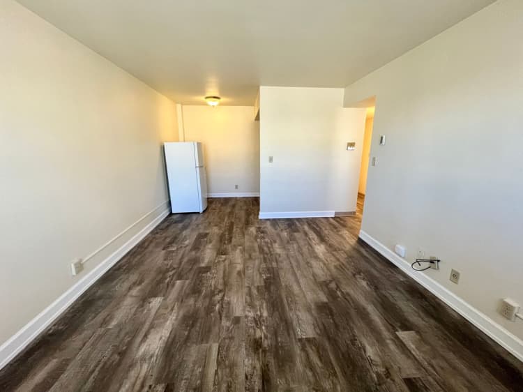 Milwaukee County apartments for rent - image - large (17).jpeg