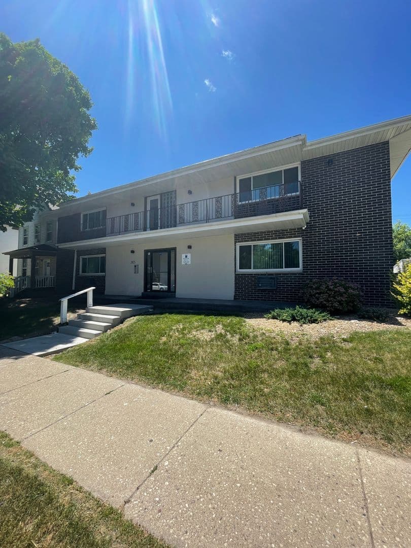 Milwaukee County apartments for rent - Property image - 2425 N Oakland Ave - 1