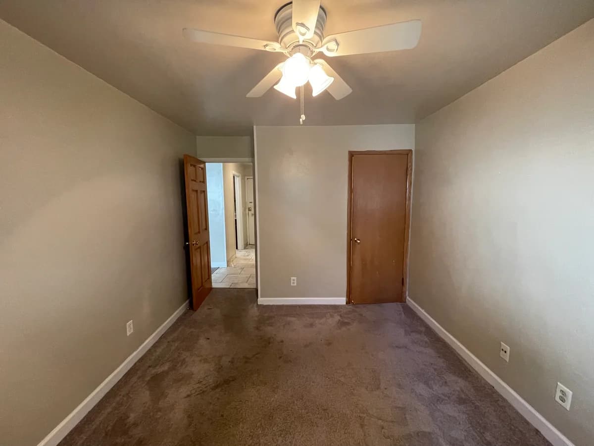 Milwaukee County apartments for rent - Property image - 2425 N Oakland Ave - 3