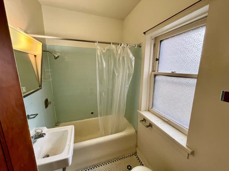 Milwaukee County apartments for rent - image - large (6).jpeg