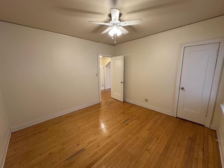 Milwaukee County apartments for rent - image - large (18).jpeg