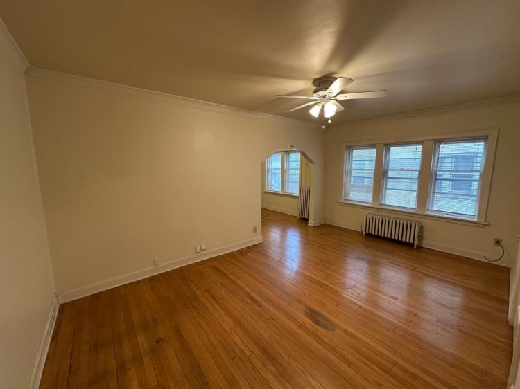 Milwaukee County apartments for rent - image - large (16).jpeg