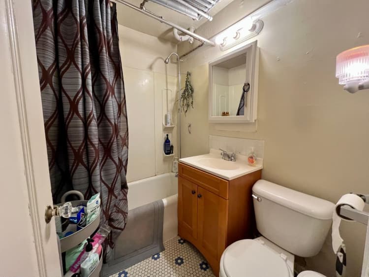 Milwaukee County apartments for rent - image - large (8).jpeg