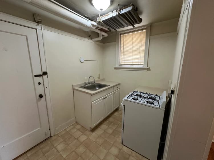 Milwaukee County apartments for rent - image - property-image-1793212579262.jpeg