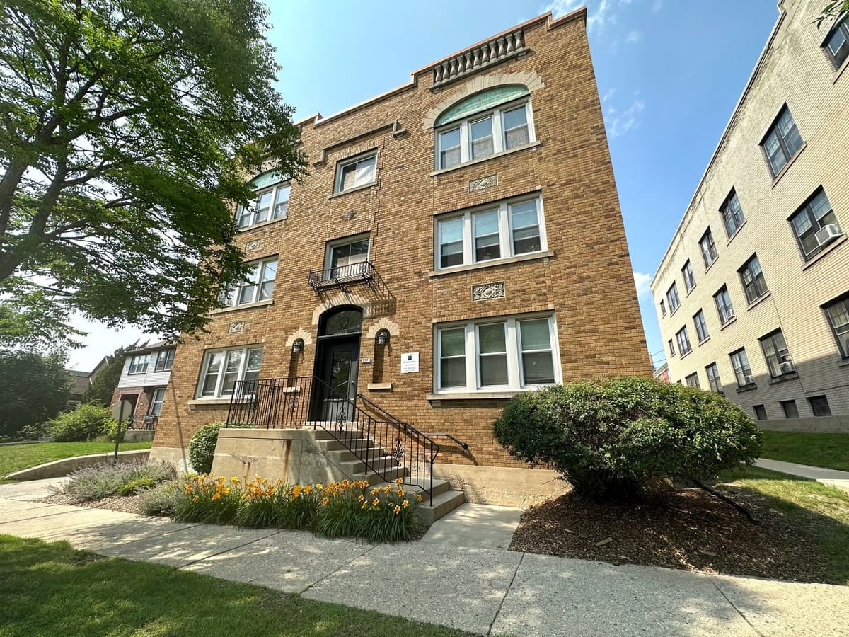 Milwaukee County apartments for rent - Property image - 1716 E Newton Ave - 1