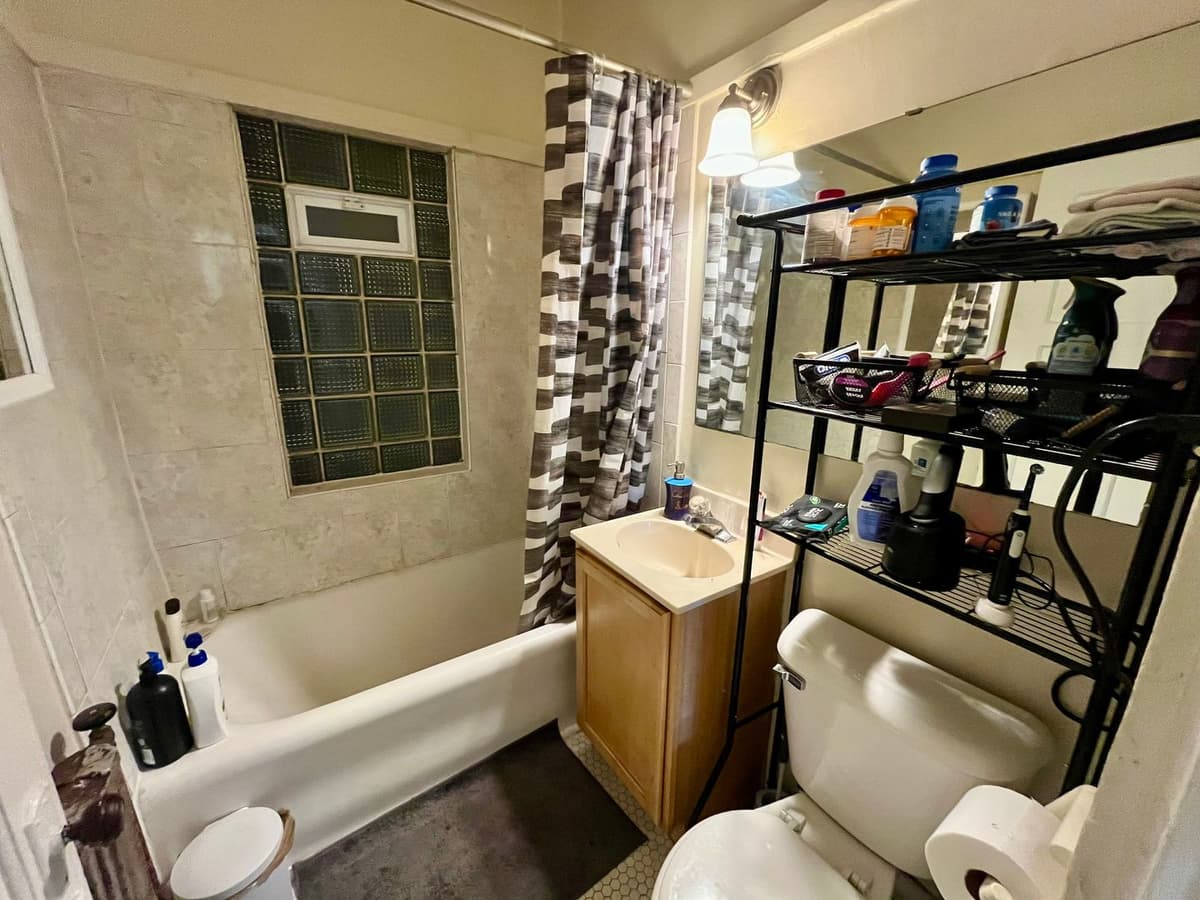 Milwaukee County apartments for rent - image - large (18).jpeg