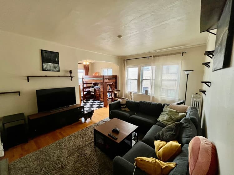 Milwaukee County apartments for rent - image - large (10).jpeg