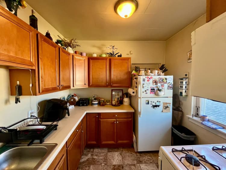 Milwaukee County apartments for rent - image - large (4).jpeg