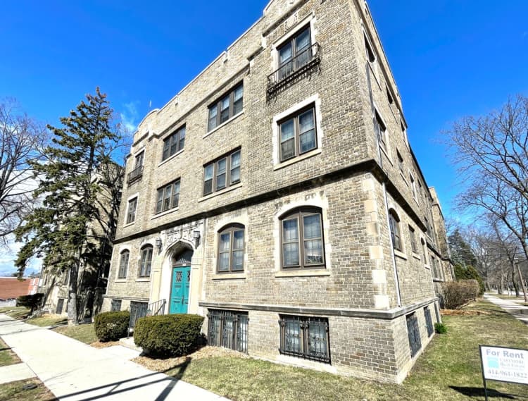 Milwaukee County apartments for rent - image - large (19).jpeg