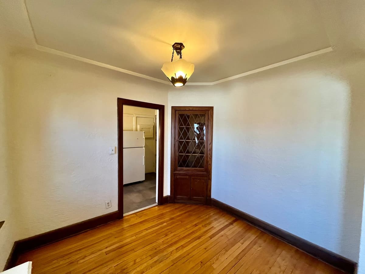 Milwaukee County apartments for rent - image - large (4).jpeg
