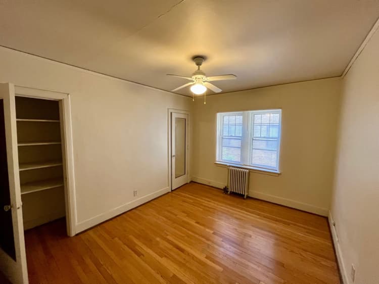 Milwaukee County apartments for rent - image - large (7).jpeg