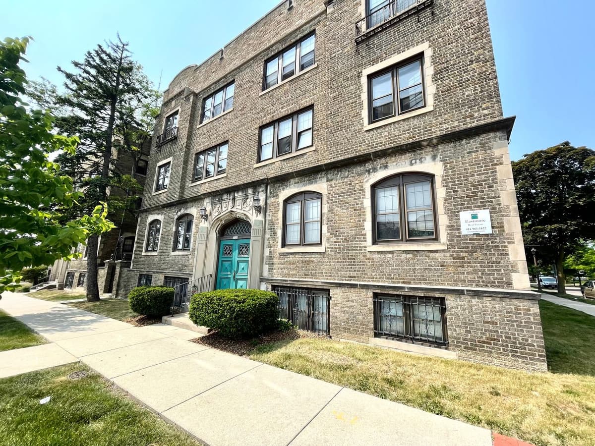 Milwaukee County apartments for rent - Property image - 1428 E Capitol Drive - 1