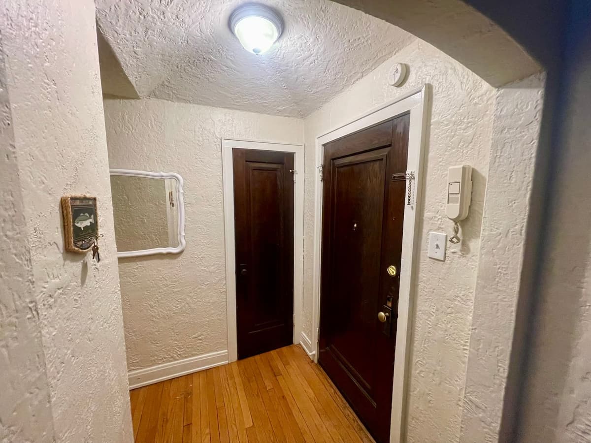 Milwaukee County apartments for rent - image - large (6).jpeg