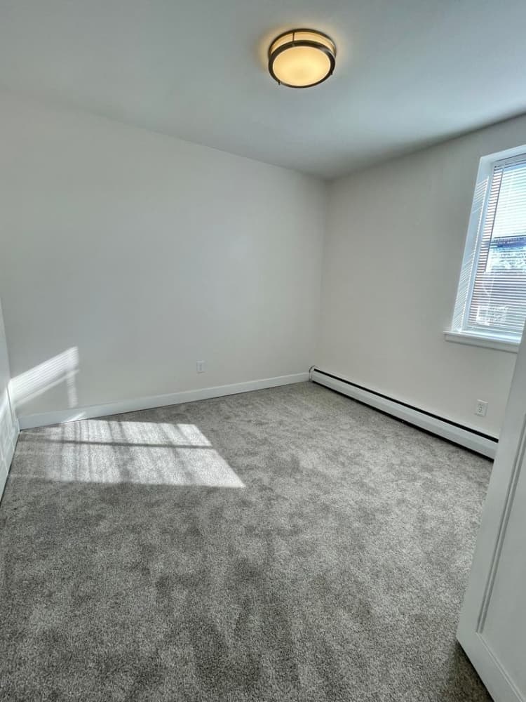 Milwaukee County apartments for rent - image - large (50).jpeg