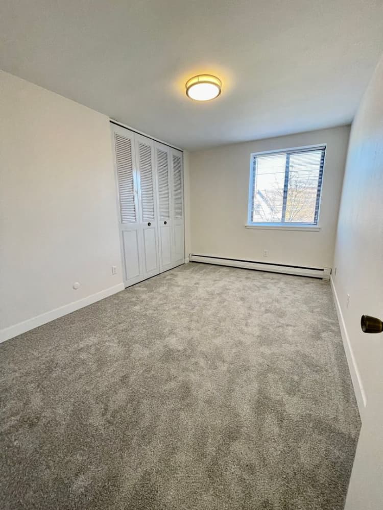 Milwaukee County apartments for rent - image - large (48).jpeg