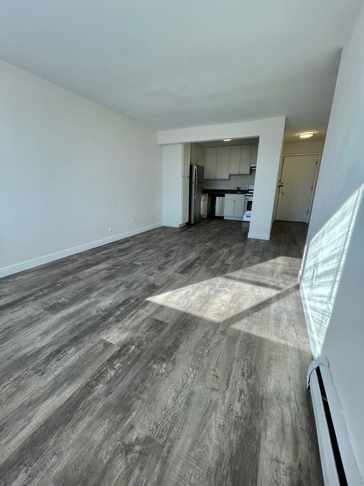 Milwaukee County apartments for rent - image - large (43).jpeg