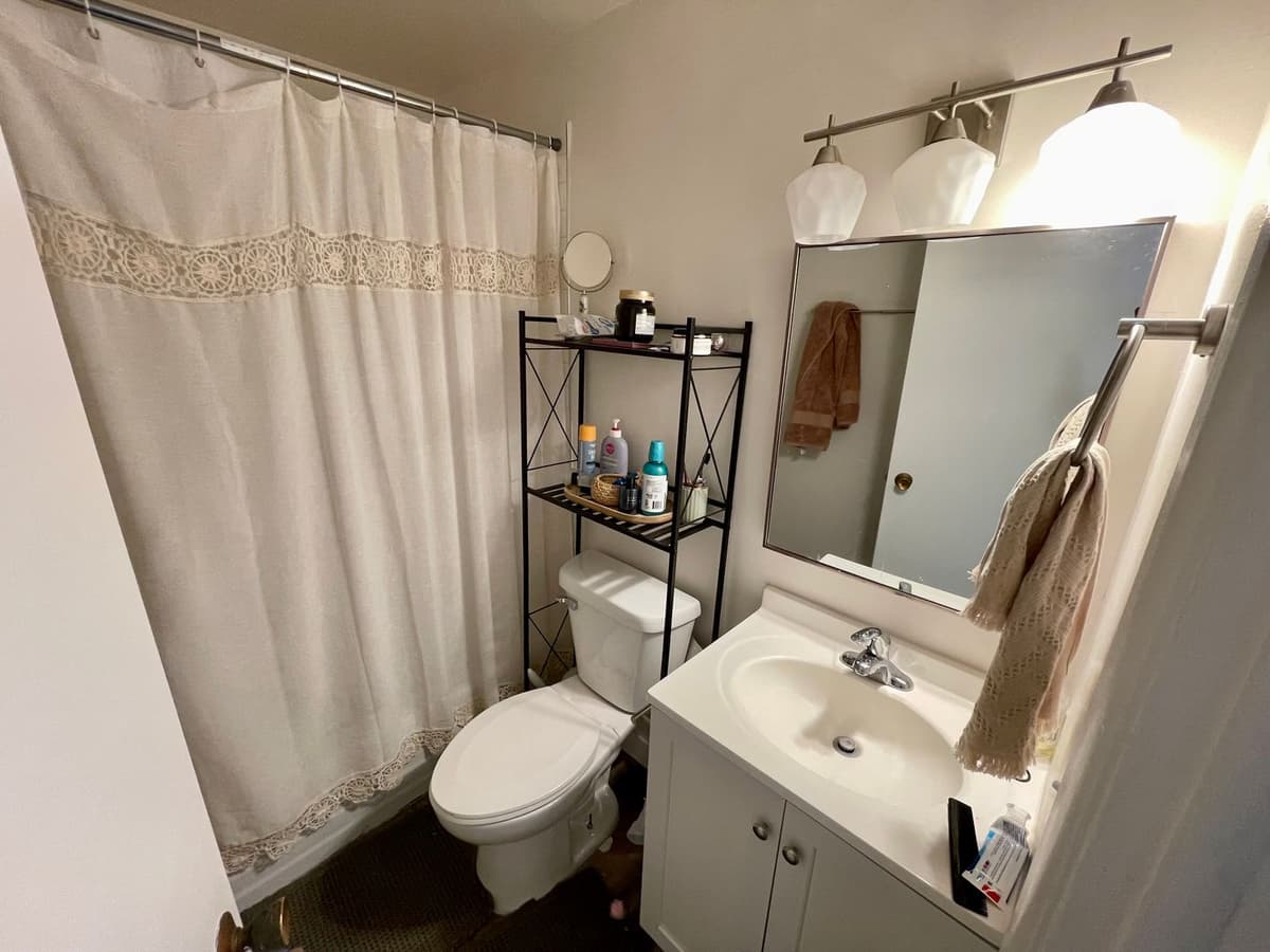 Milwaukee County apartments for rent - image - large (8).jpeg