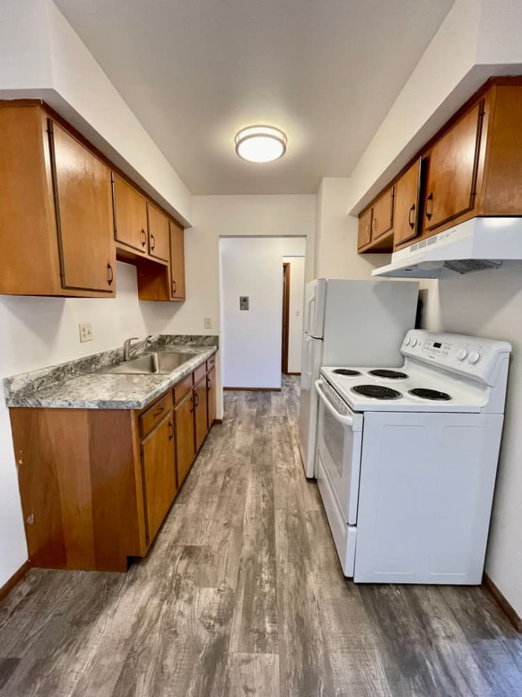 Milwaukee County apartments for rent - image - large (6).jpeg