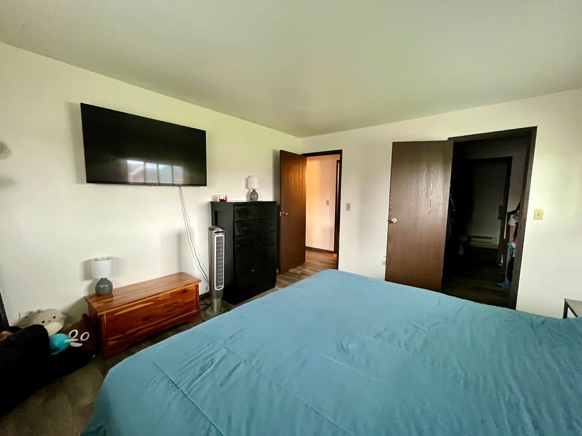 Milwaukee County apartments for rent - image - large (61).jpeg