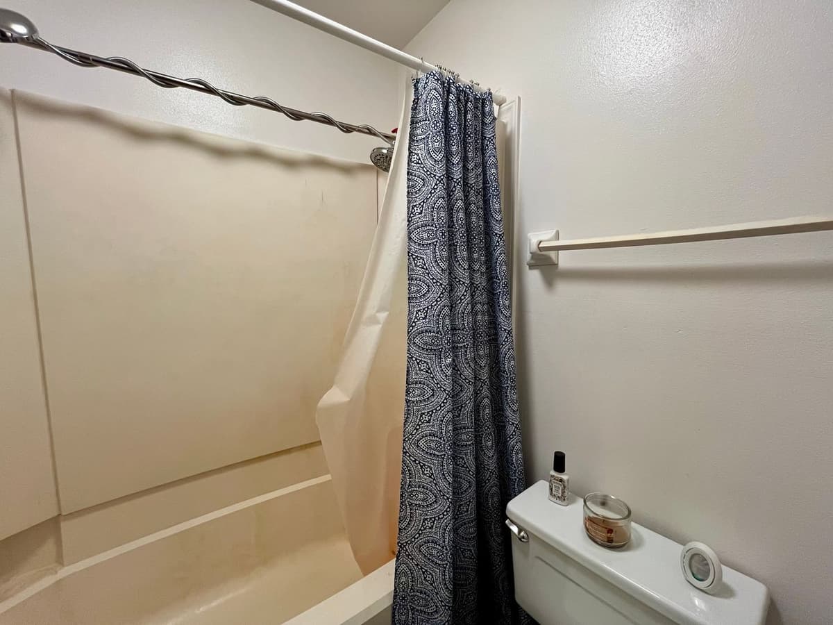 Milwaukee County apartments for rent - image - large (56).jpeg
