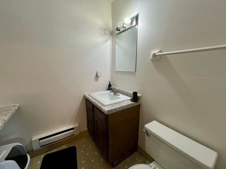 Milwaukee County apartments for rent - image - large (21).jpeg