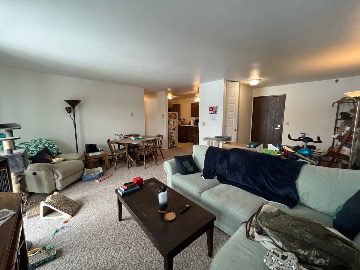 Milwaukee County apartments for rent - image - large (1).jpeg