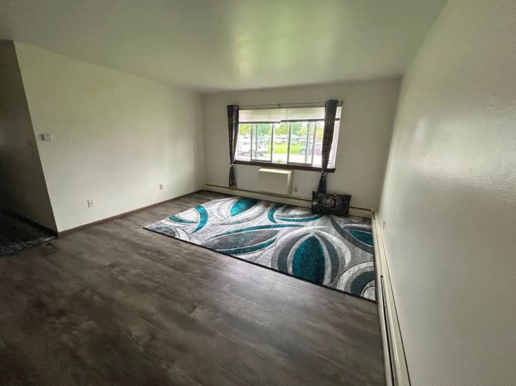 Milwaukee County apartments for rent - image - large (5).jpeg