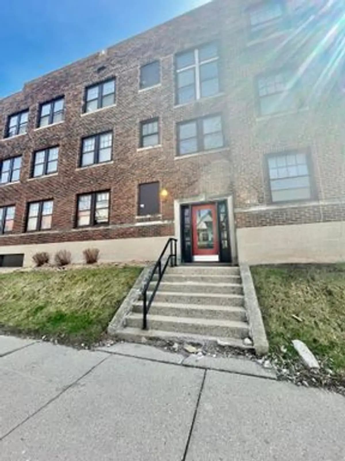 Milwaukee County apartments for rent - image - large.jpg