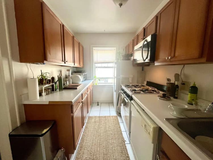 Milwaukee County apartments for rent - image - large (4).jpeg