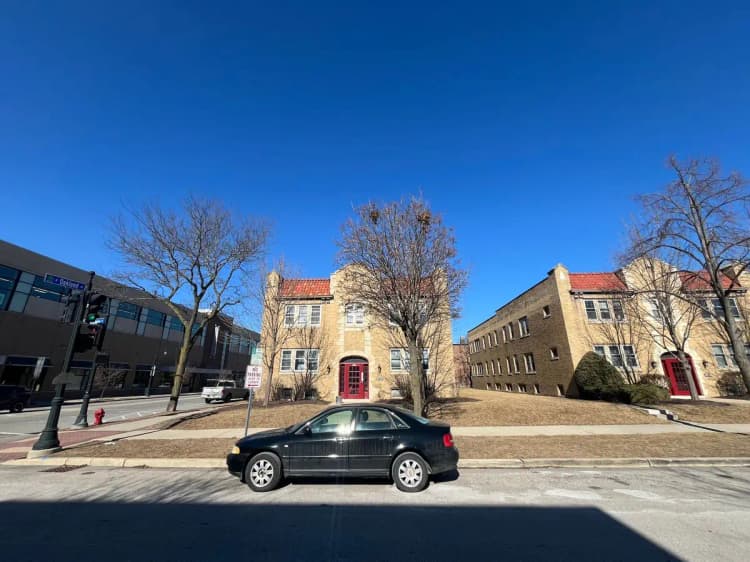 Milwaukee County apartments for rent - image - large (7).jpeg