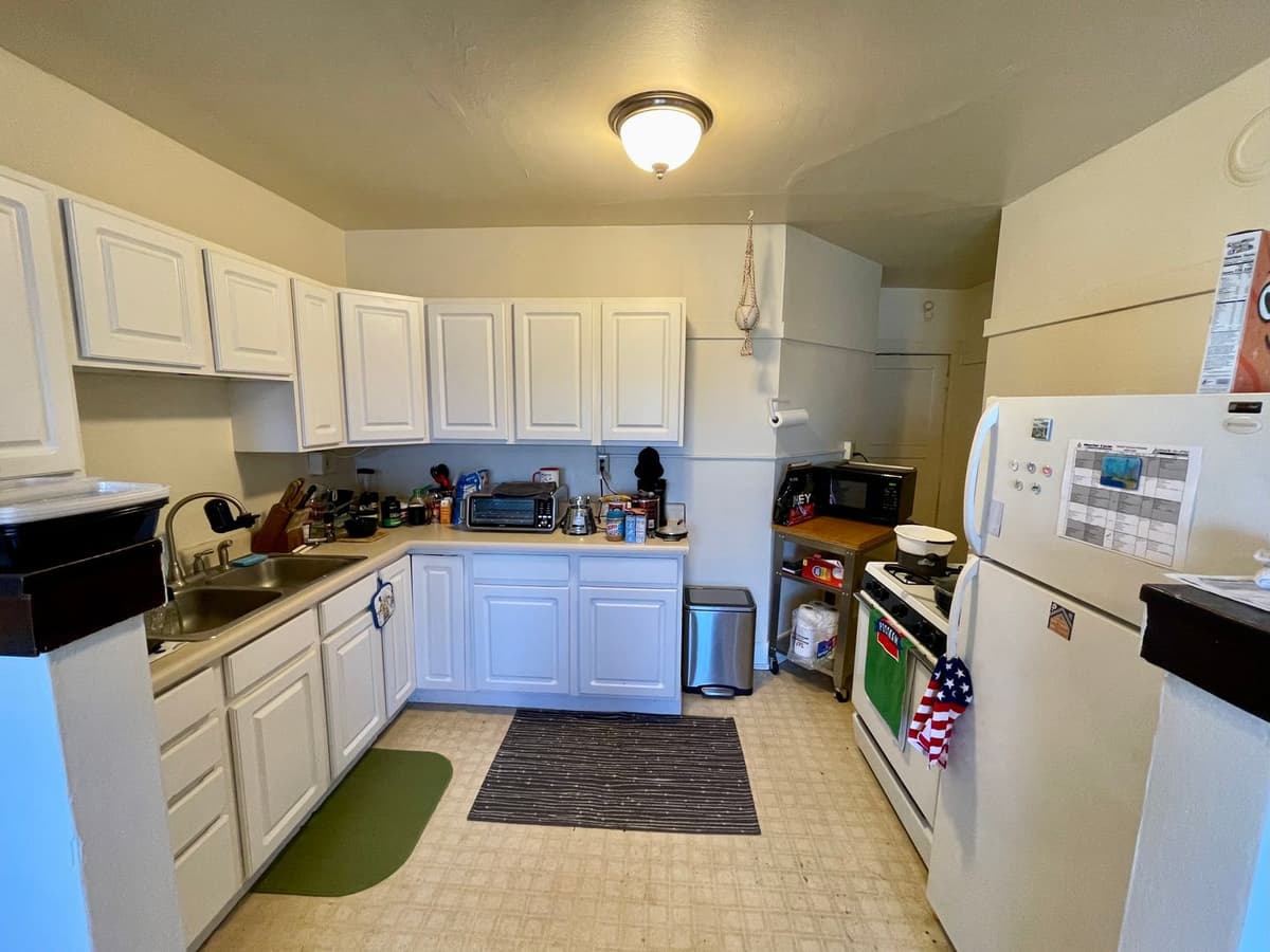 Milwaukee County apartments for rent - Property image - 2615 N Cramer St - 3