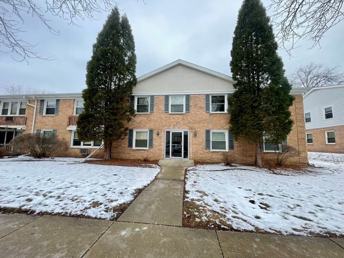 Milwaukee County apartments for rent - image - large (9).jpeg
