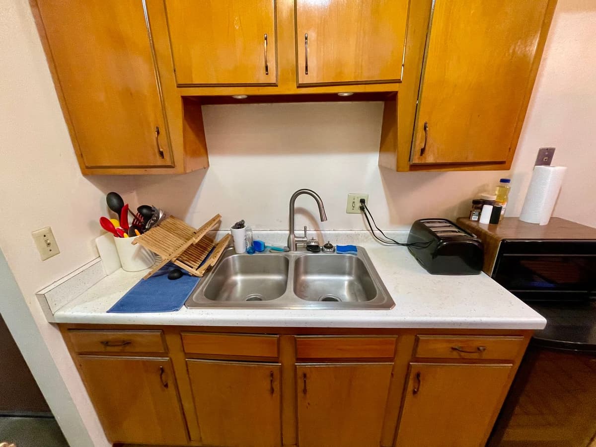 Milwaukee County apartments for rent - image - large (5).jpeg