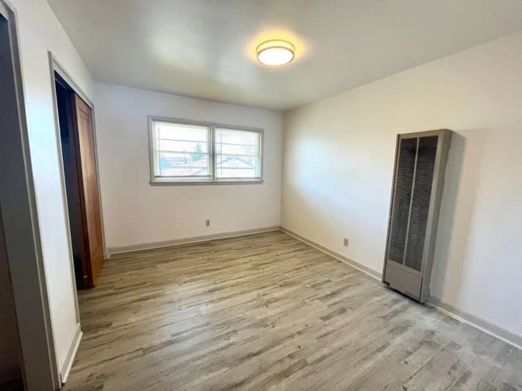 Milwaukee County apartments for rent - image - large (5).jpeg