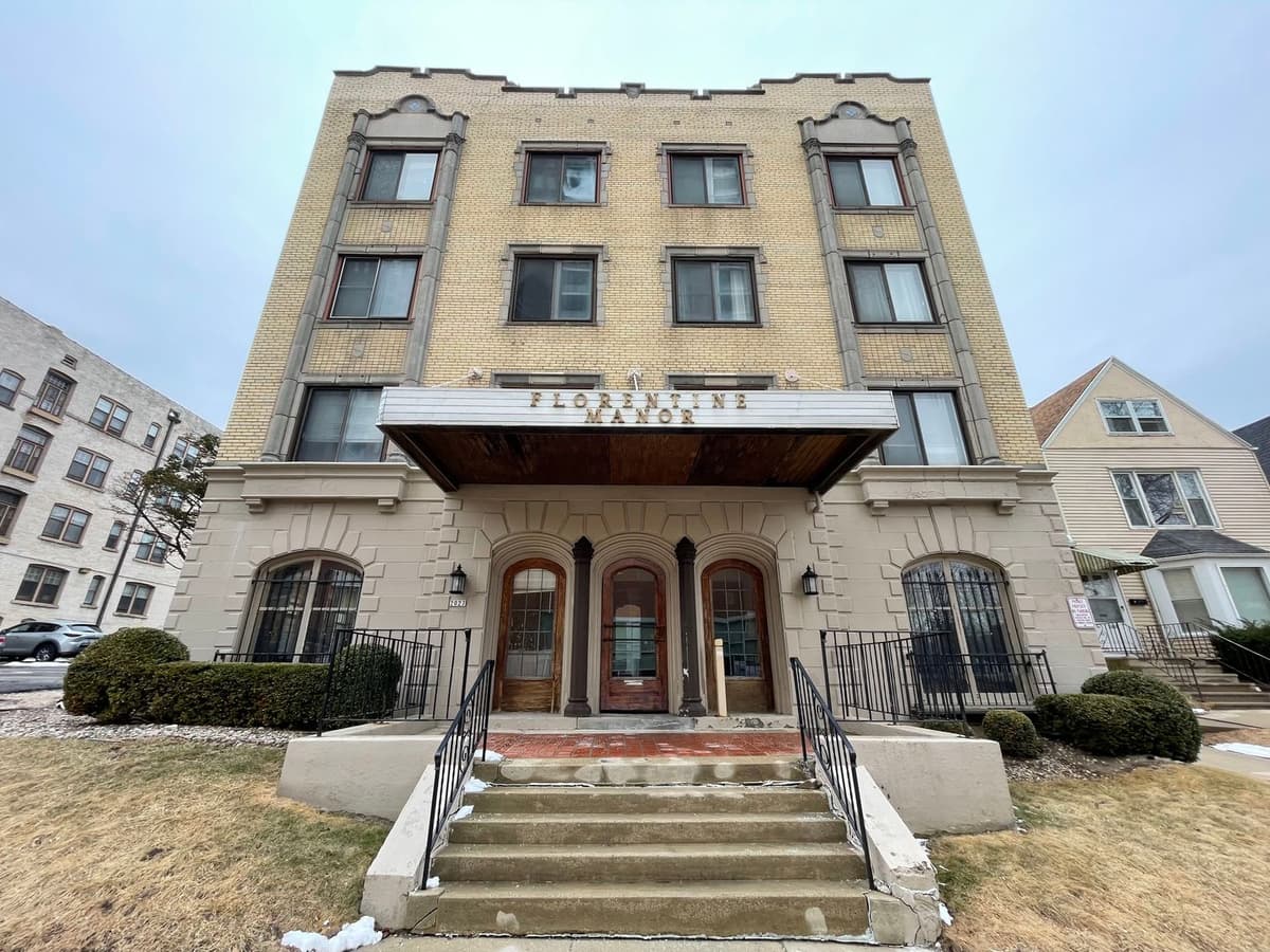 Milwaukee County apartments for rent - Property image - 2027 N Prospect - 1