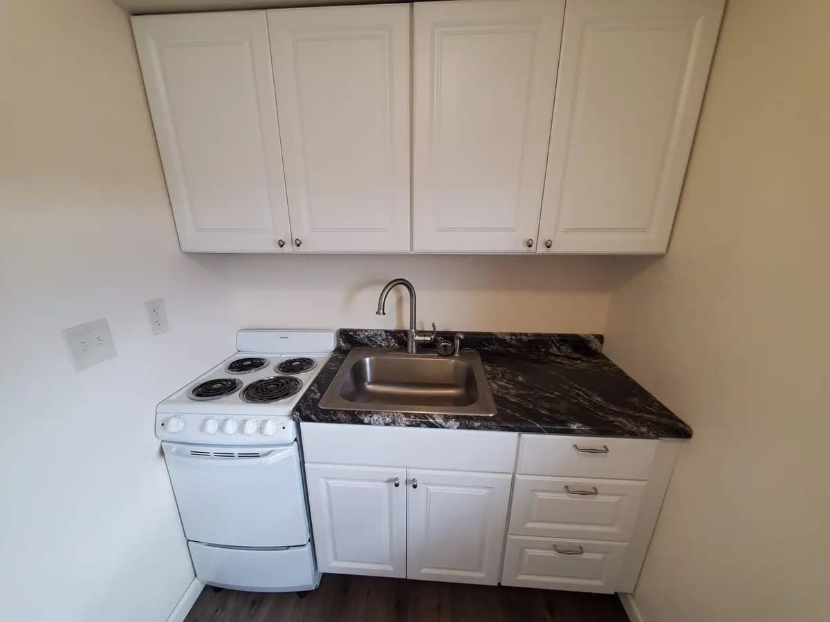 Milwaukee County apartments for rent - Property image - 8420 W Greenfield Ave - 3