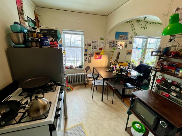 Milwaukee County apartments for rent - image - large (5).jpeg